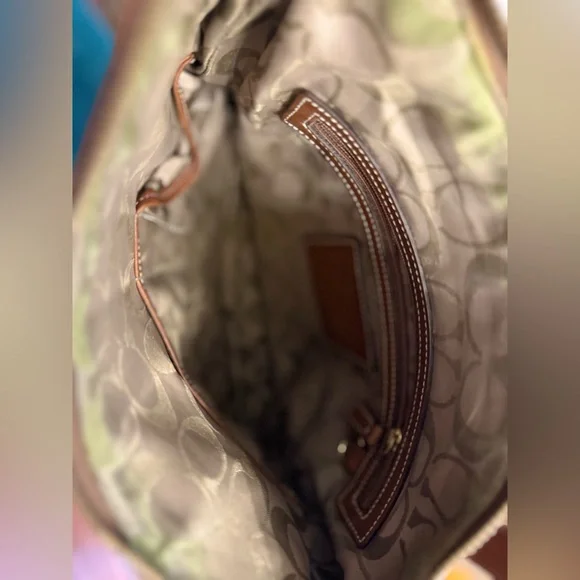 Coach Legacy Leather Cross Body Bag H04S-9328 - Picture 7 of 9